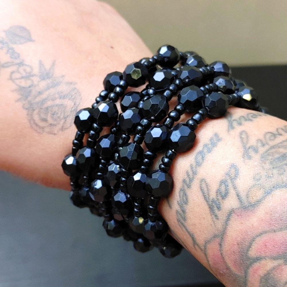 Women's bracelet